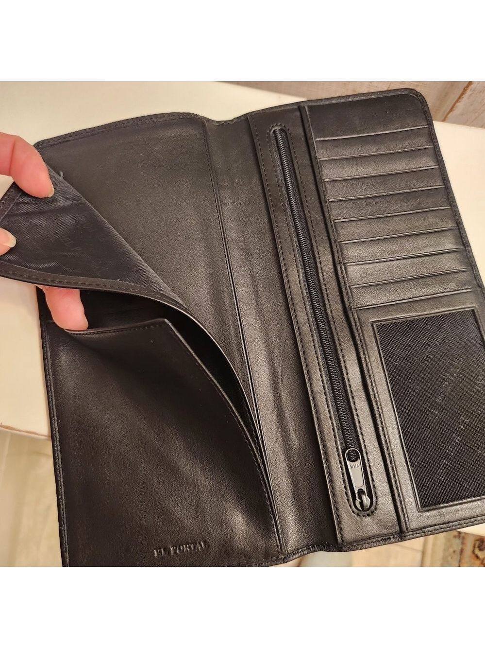 El Portal Black Leather  Travel Wallet Organizer Checkbook Passport Credit Cards - Picture 4 of 13